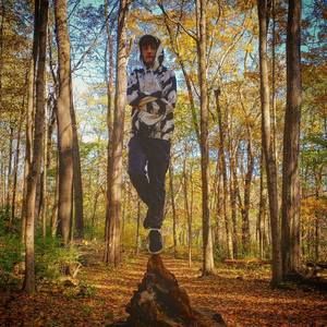 Meet your Posher, Devin